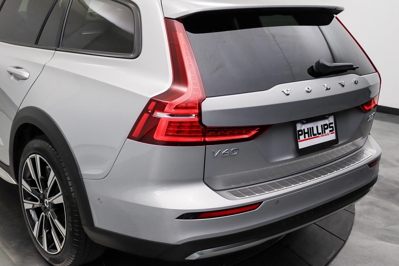 2025 Volvo V60 Cross Country Ultra Newport Beach CA