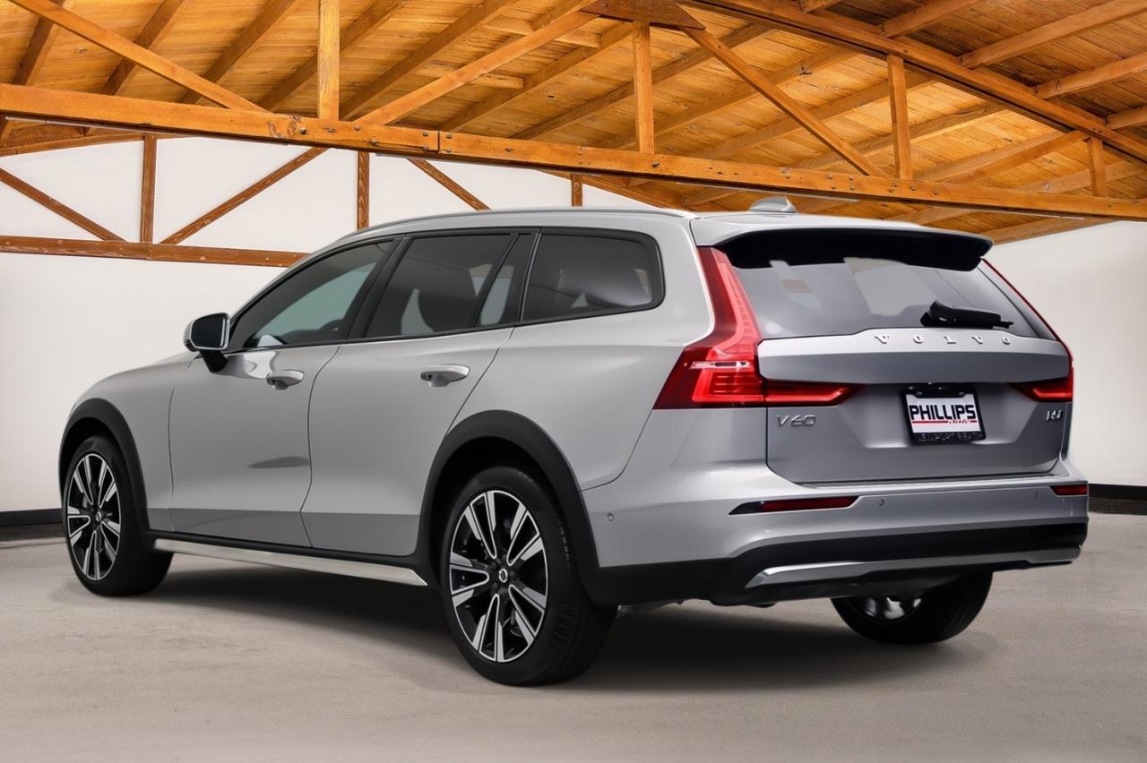 2025 Volvo V60 Cross Country Ultra Newport Beach CA