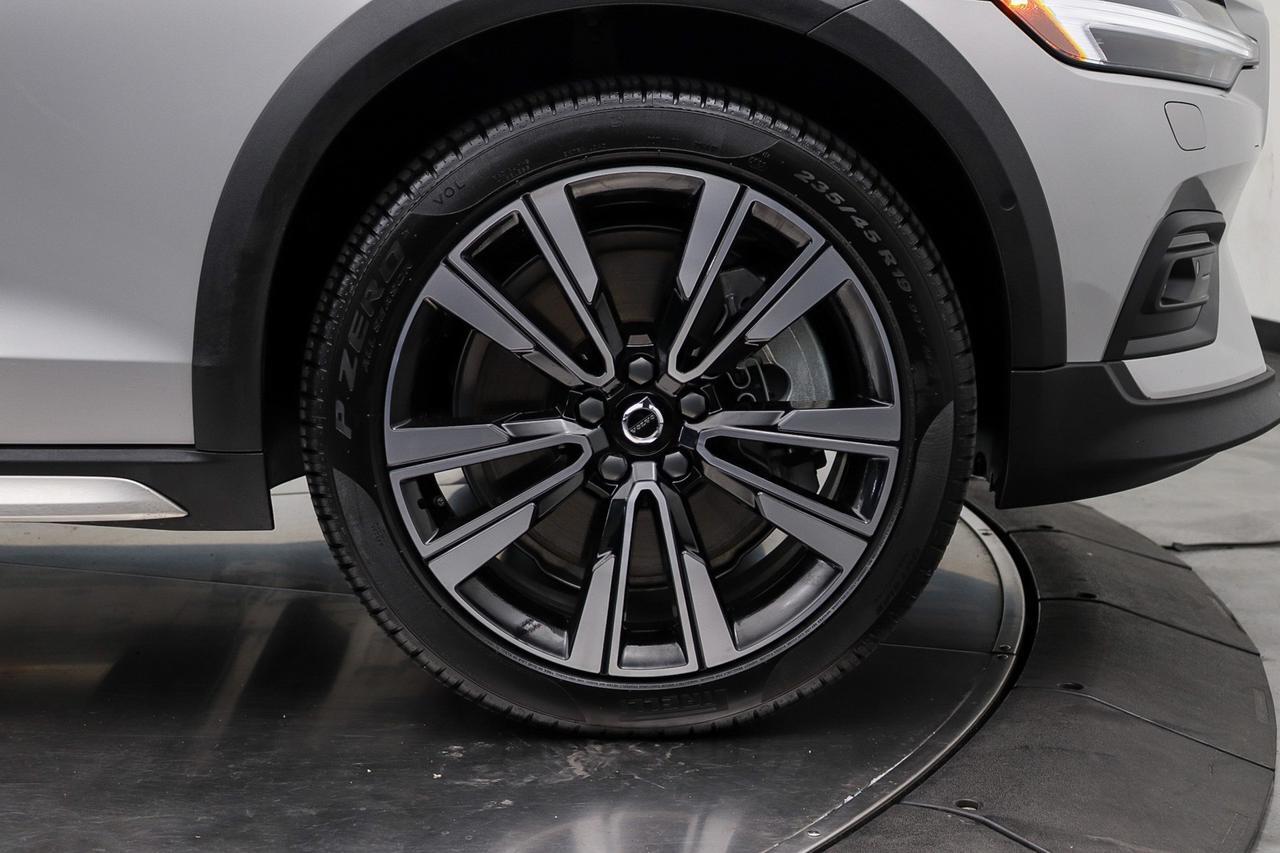 2025 Volvo V60 Cross Country Ultra Newport Beach CA