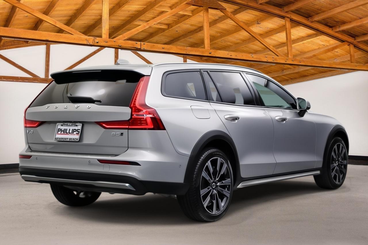 2025 Volvo V60 Cross Country Ultra Newport Beach CA