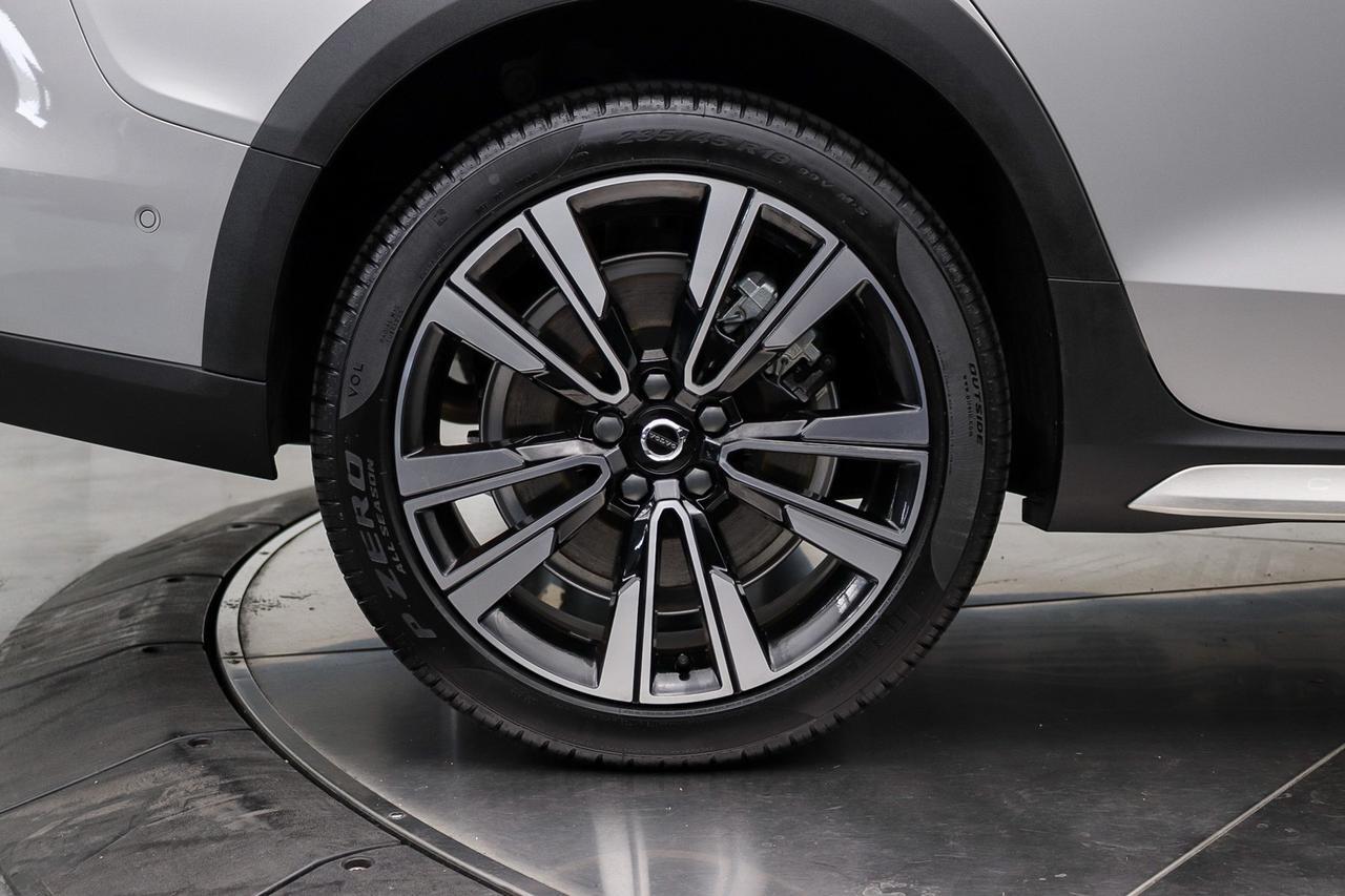 2025 Volvo V60 Cross Country Ultra Newport Beach CA