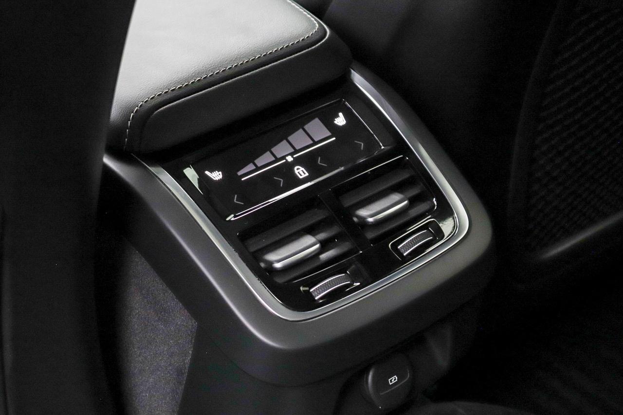 2025 Volvo V60 Cross Country Ultra Newport Beach CA
