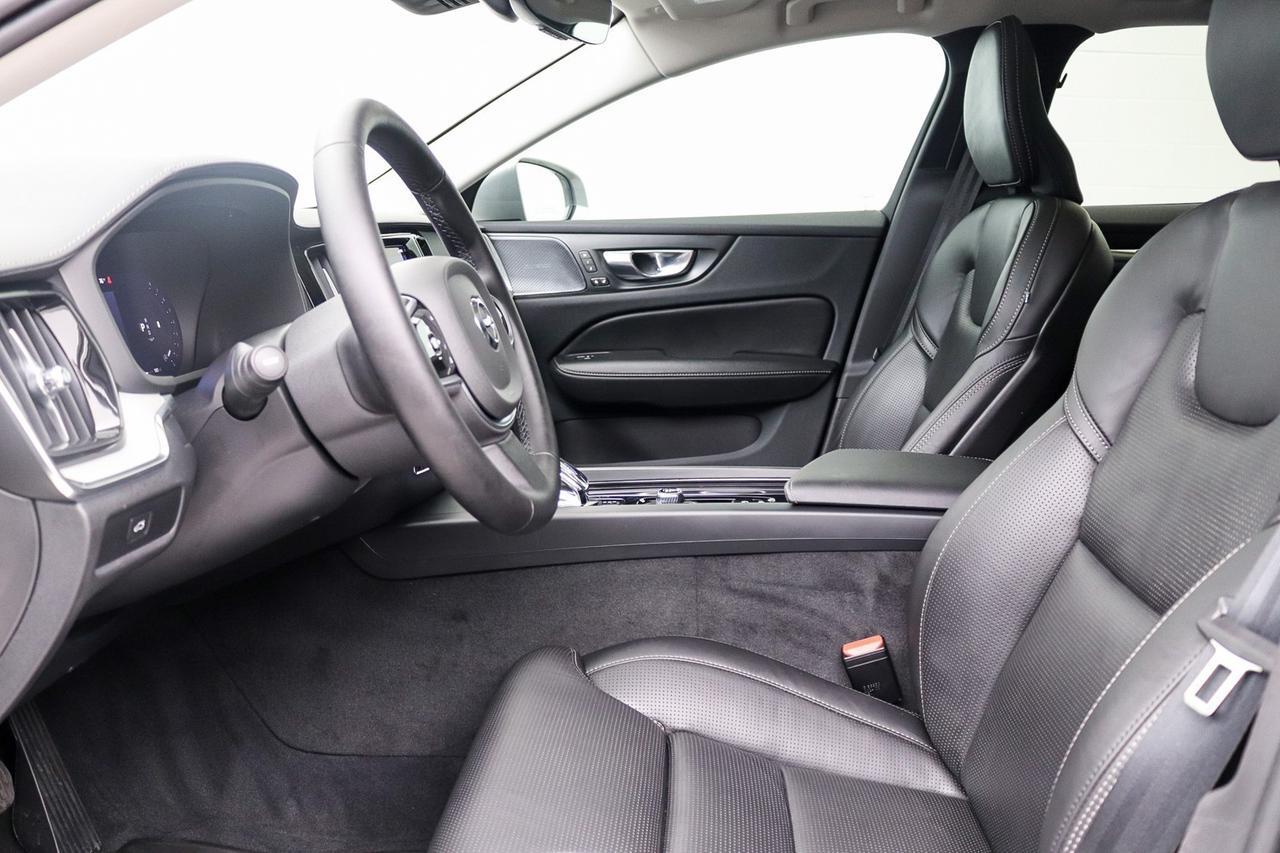 2025 Volvo V60 Cross Country Ultra Newport Beach CA