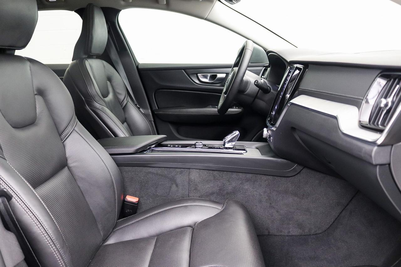 2025 Volvo V60 Cross Country Ultra Newport Beach CA