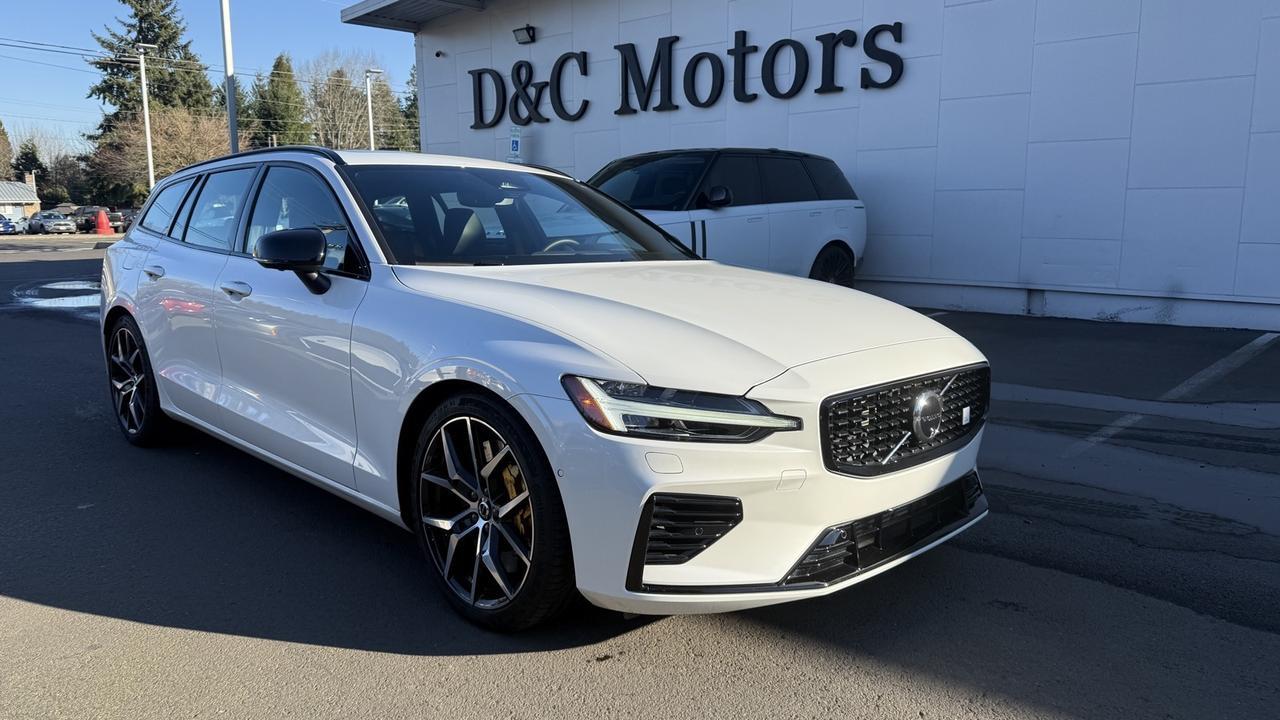 2025 Volvo V60 T8 Polestar Wagon