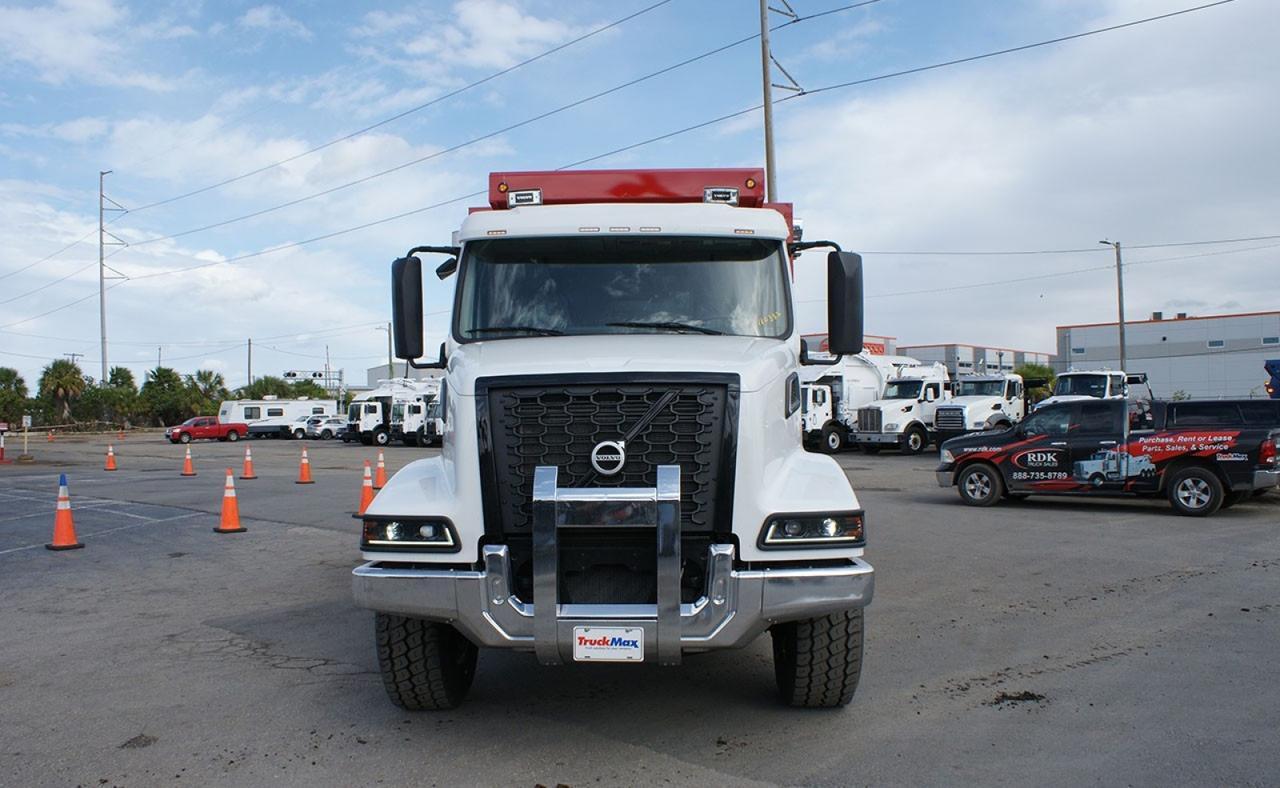 2025 Volvo VHD64B 20 Yd Babco Dump Truck