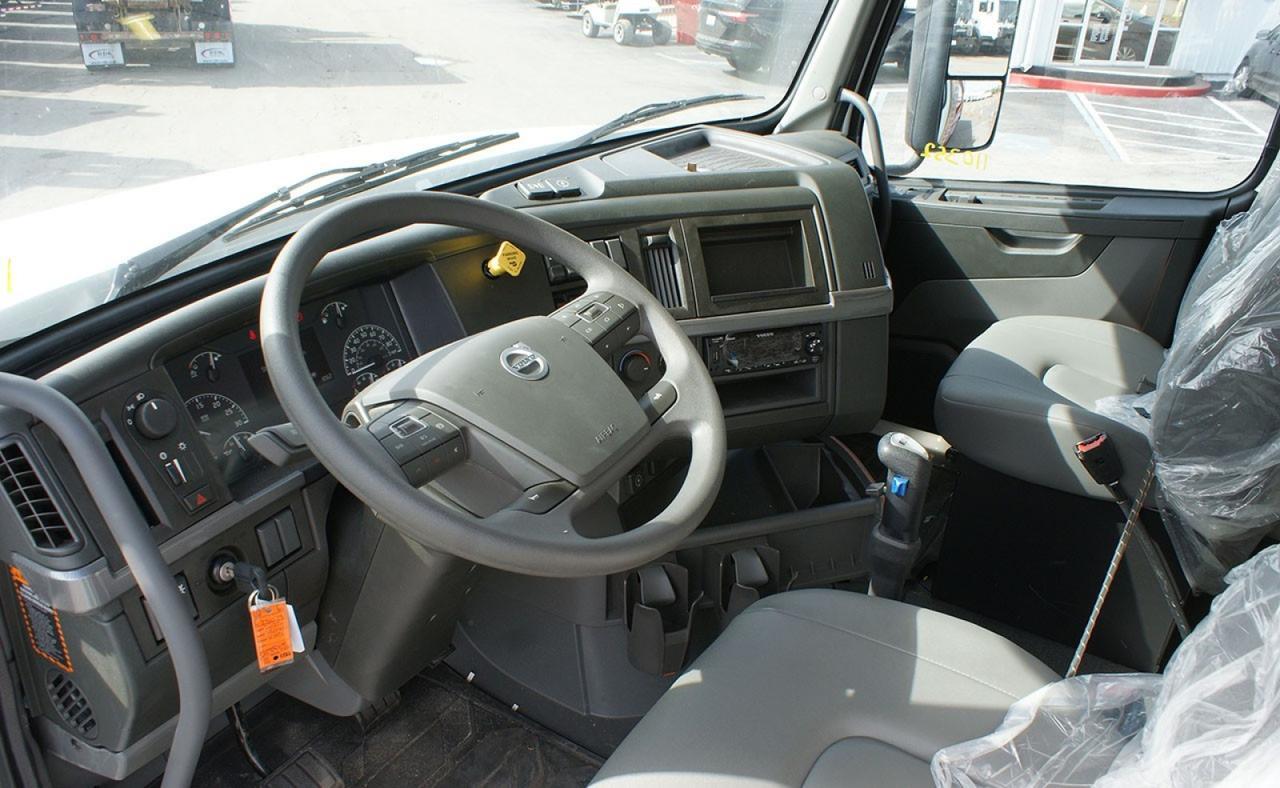 2025 Volvo VHD64B 20 Yd Babco Dump Truck Tampa FL