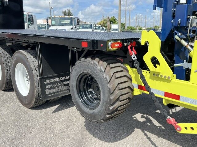 2025 Volvo VHD64B300 24' BABCO Steel Flatbed (Donkey Forklift NOT Included) Miami FL