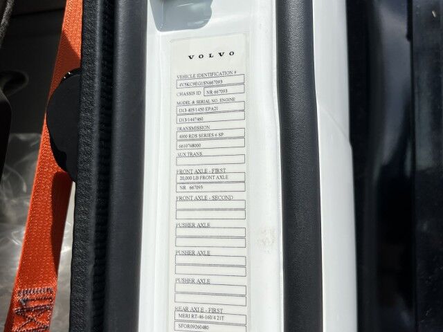 2025 Volvo VHD64B300 24' BABCO Steel Flatbed (Donkey Forklift NOT Included) Miami FL