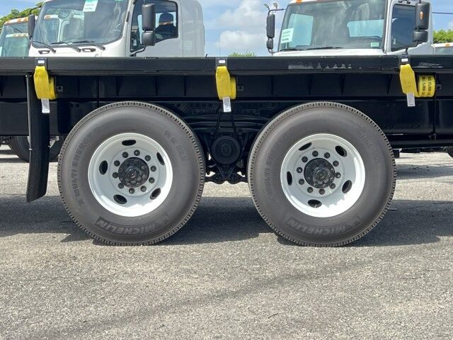 2025 Volvo VHD64B300 24&apos; BABCO Steel Flatbed (Donkey Forklift NOT Included) Miami FL