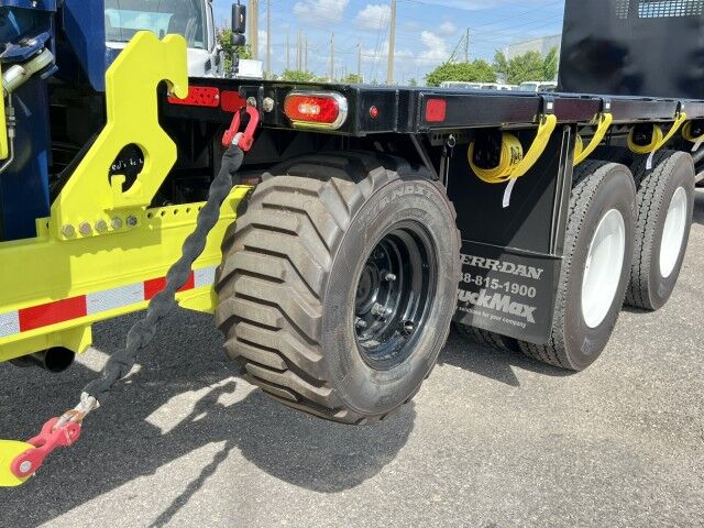 2025 Volvo VHD64B300 24&apos; BABCO Steel Flatbed (Donkey Forklift NOT Included) Miami FL
