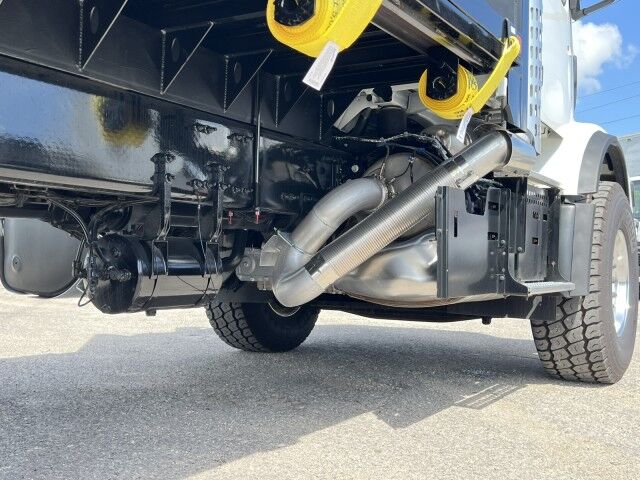 2025 Volvo VHD64B300 24' BABCO Steel Flatbed (Donkey Forklift NOT Included) Miami FL