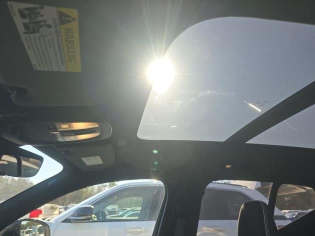 2025 Volvo XC40 B5 AWD Hybrid PLUS w/High Performance Sound, Climate Package * Portland OR