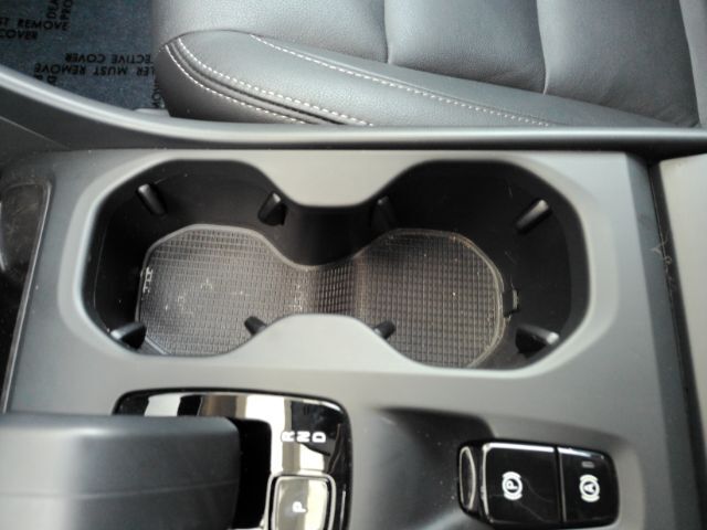 2025 Volvo XC40 B5 Core Bright Theme Plano TX