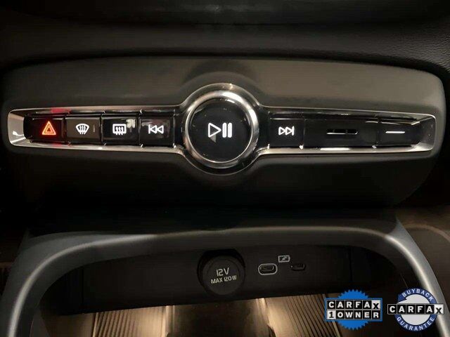 2025 Volvo XC40 B5 Core Dallas TX