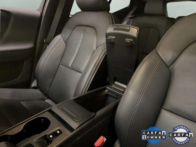 2025 Volvo XC40 B5 Core Dallas TX