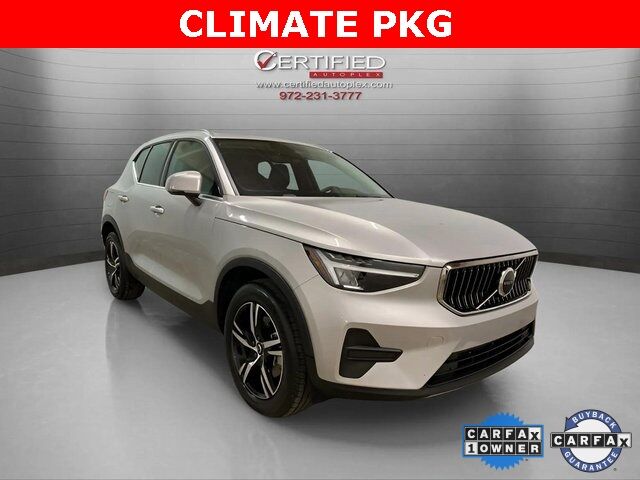 2025 Volvo XC40 B5 Core