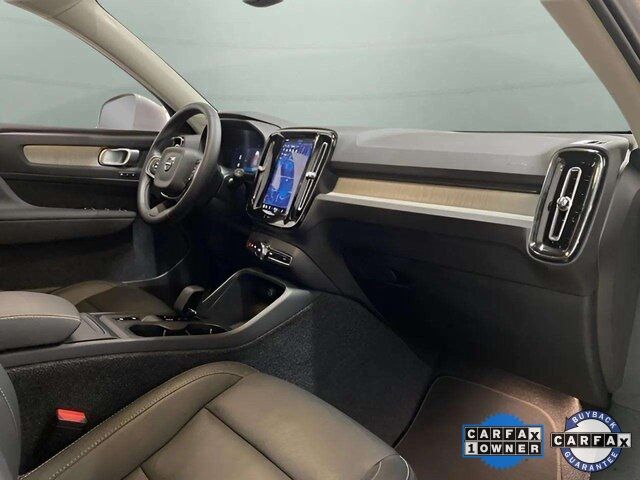 2025 Volvo XC40 B5 Core Dallas TX