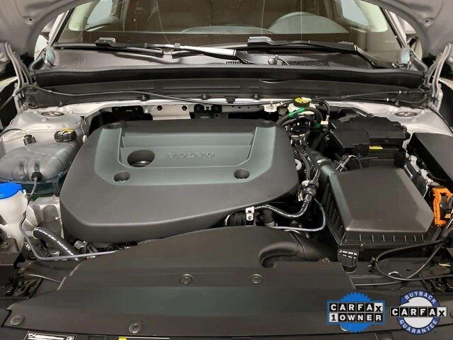 2025 Volvo XC40 B5 Core Dallas TX