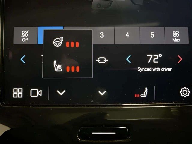 2025 Volvo XC40 B5 Core Dallas TX