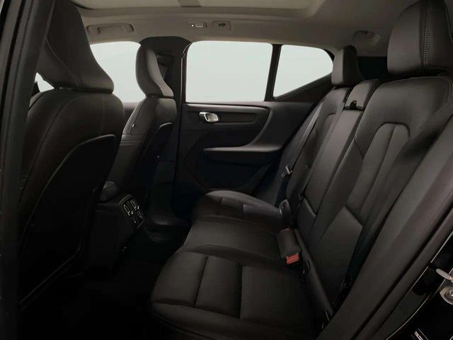 2025 Volvo XC40 B5 Core Dallas TX