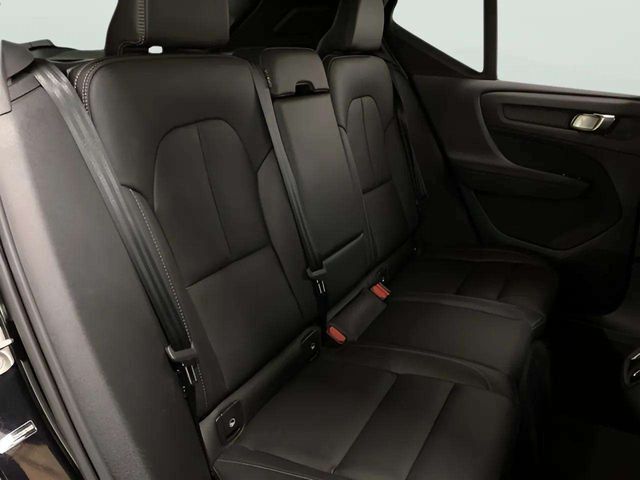 2025 Volvo XC40 B5 Core Dallas TX