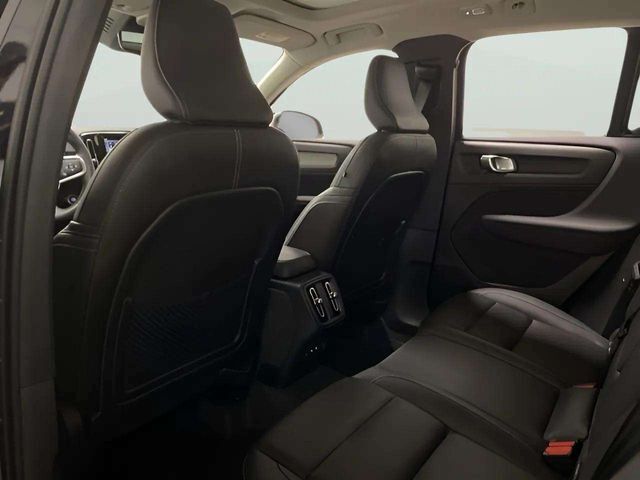 2025 Volvo XC40 B5 Core Dallas TX