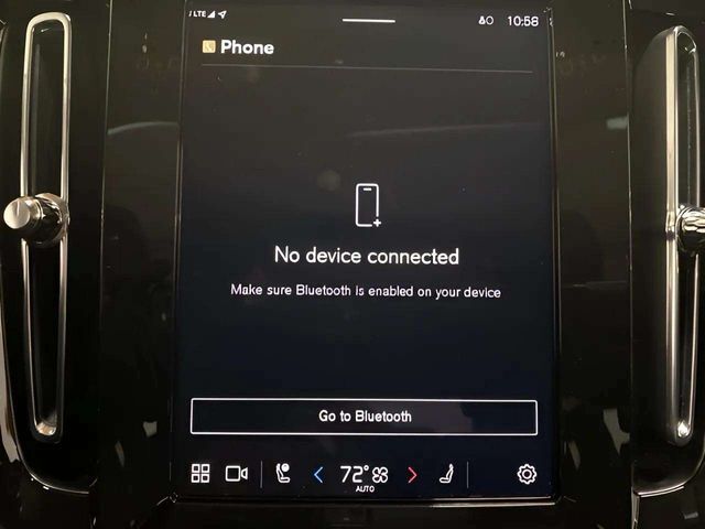 2025 Volvo XC40 B5 Core Dallas TX