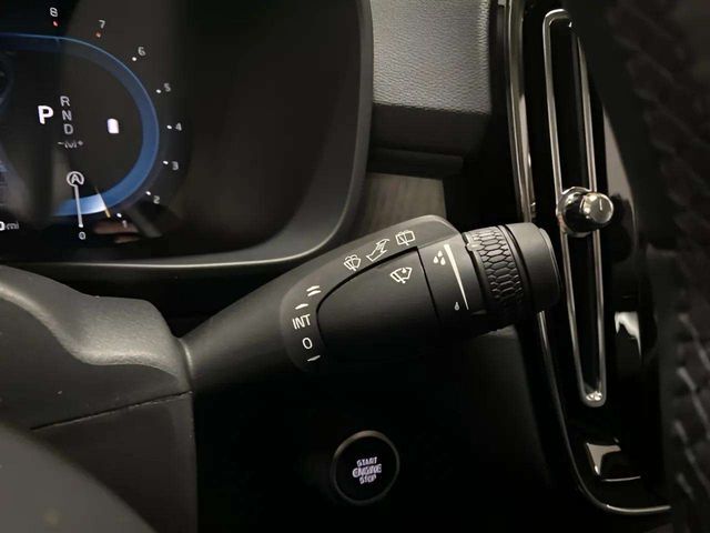 2025 Volvo XC40 B5 Core Dallas TX