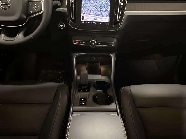 2025 Volvo XC40 B5 Core Dallas TX