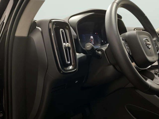 2025 Volvo XC40 B5 Core Dallas TX