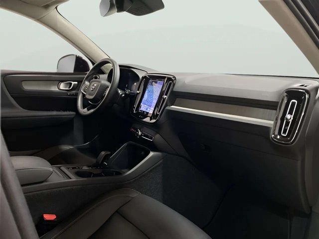 2025 Volvo XC40 B5 Core Dallas TX