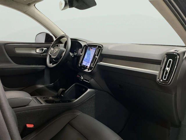 2025 Volvo XC40 B5 Core Dallas TX