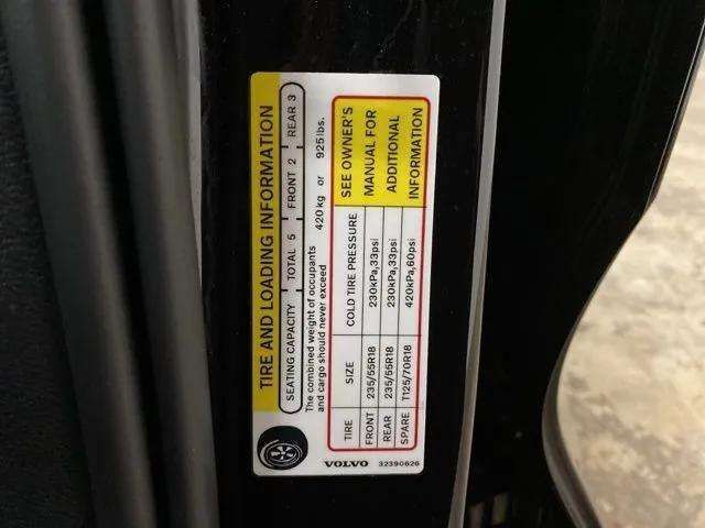 2025 Volvo XC40 B5 Core Dallas TX