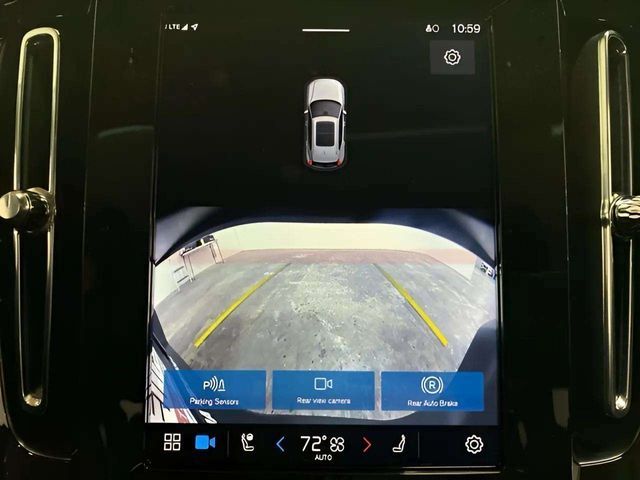 2025 Volvo XC40 B5 Core Dallas TX