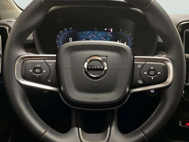 2025 Volvo XC40 B5 Core Dallas TX