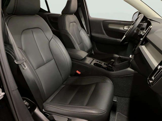 2025 Volvo XC40 B5 Core Dallas TX