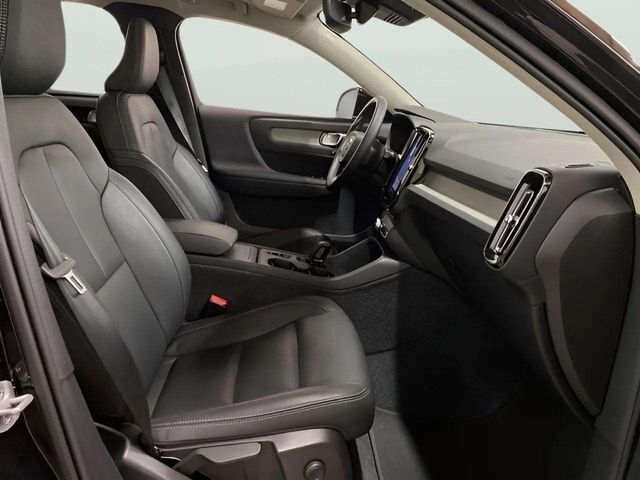 2025 Volvo XC40 B5 Core Dallas TX