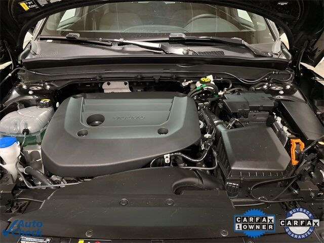 2025 Volvo XC40 B5 Core Dallas TX