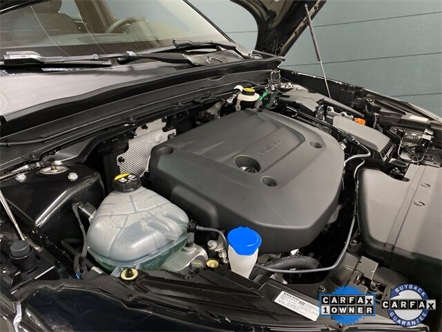 2025 Volvo XC40 B5 Core Dallas TX