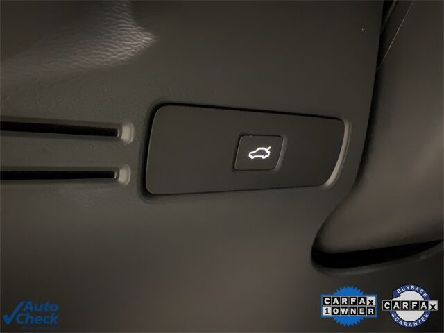 2025 Volvo XC40 B5 Core Dallas TX