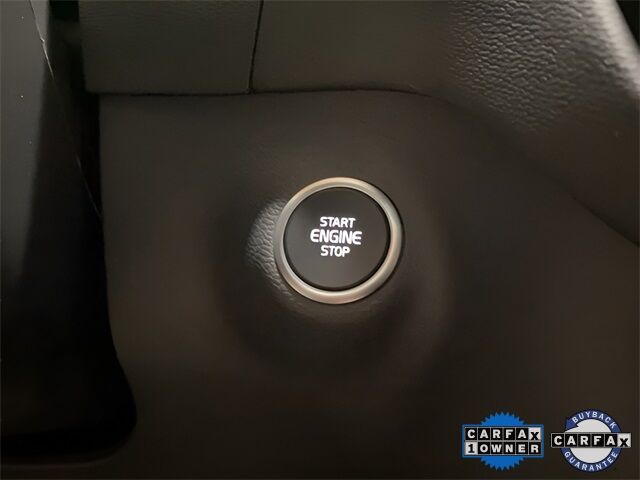 2025 Volvo XC40 B5 Core Dallas TX