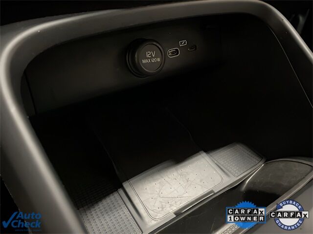 2025 Volvo XC40 B5 Core Dallas TX