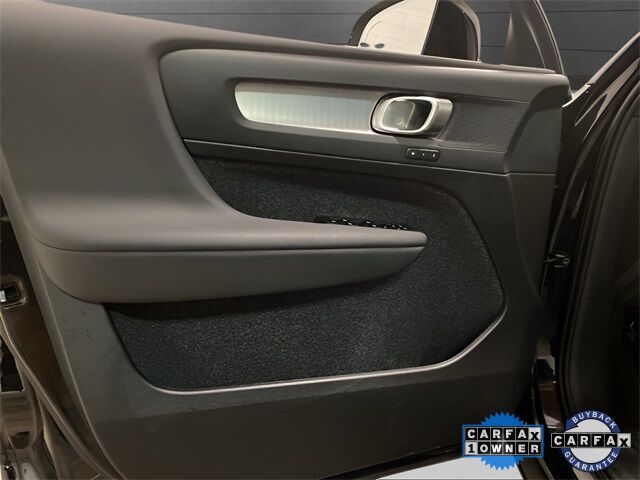 2025 Volvo XC40 B5 Core Dallas TX