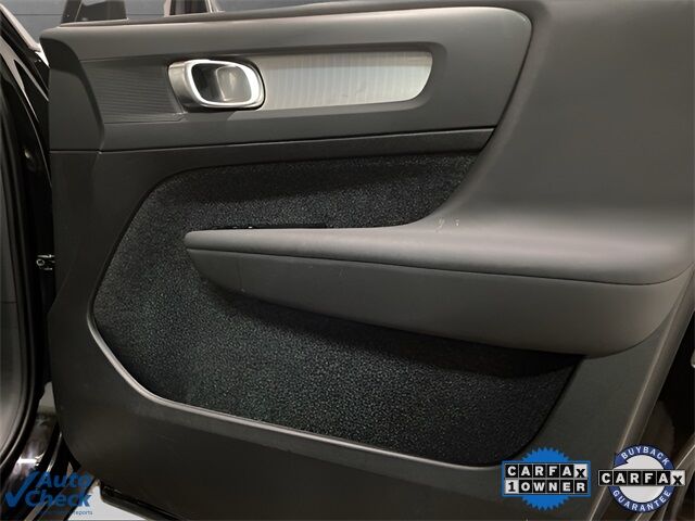 2025 Volvo XC40 B5 Core Dallas TX