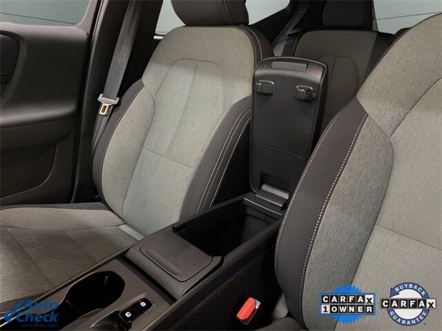 2025 Volvo XC40 B5 Core Dallas TX