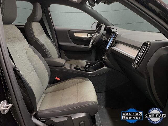 2025 Volvo XC40 B5 Core Dallas TX