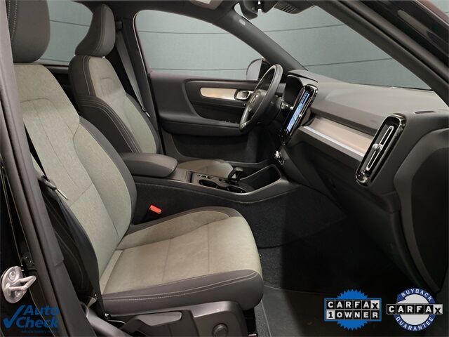 2025 Volvo XC40 B5 Core Dallas TX