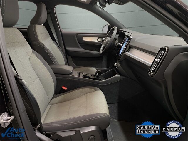 2025 Volvo XC40 B5 Core Dallas TX