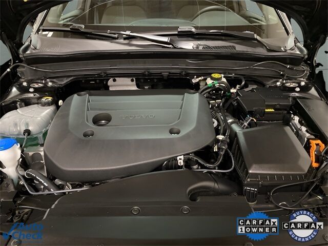 2025 Volvo XC40 B5 Core Dallas TX